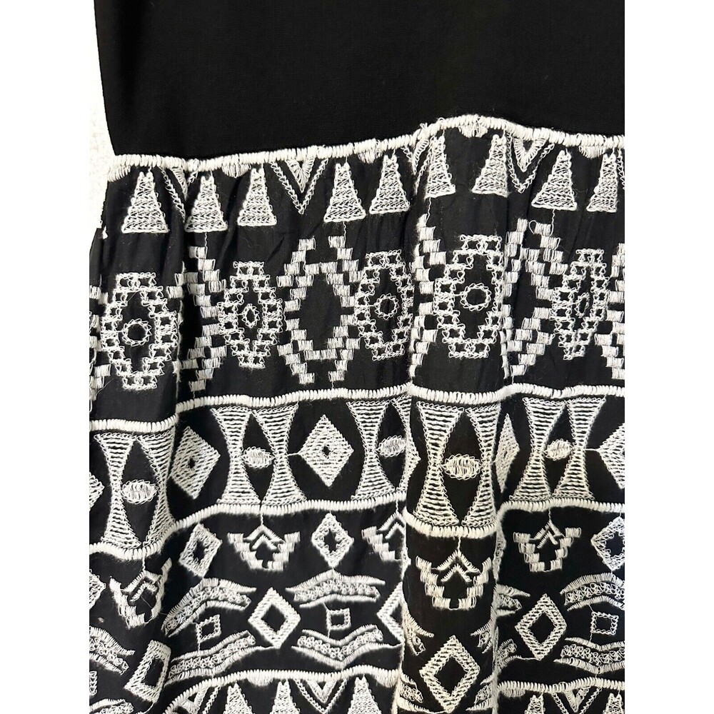 Lucky Brand Women’s Small Black White Embroidered Sleeveless Dress V-neck - Picture 4 of 14